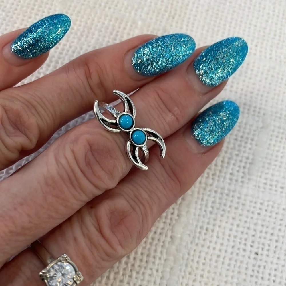 💐5/25 southwestern faux turquoise silver tone unique statement ring